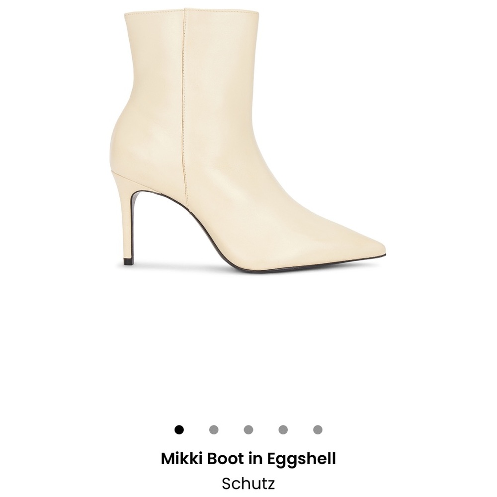SCHUTZ Heeled cream ankle Boots in Eggshell